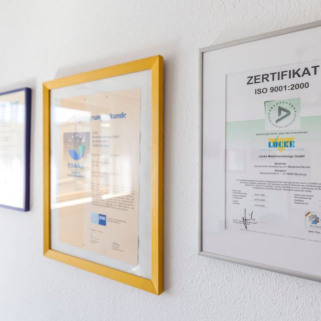 Lücke Metallveredelung - Zertifikate