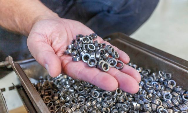 Lücke Metallveredelung - Impressionen Produktionshalle